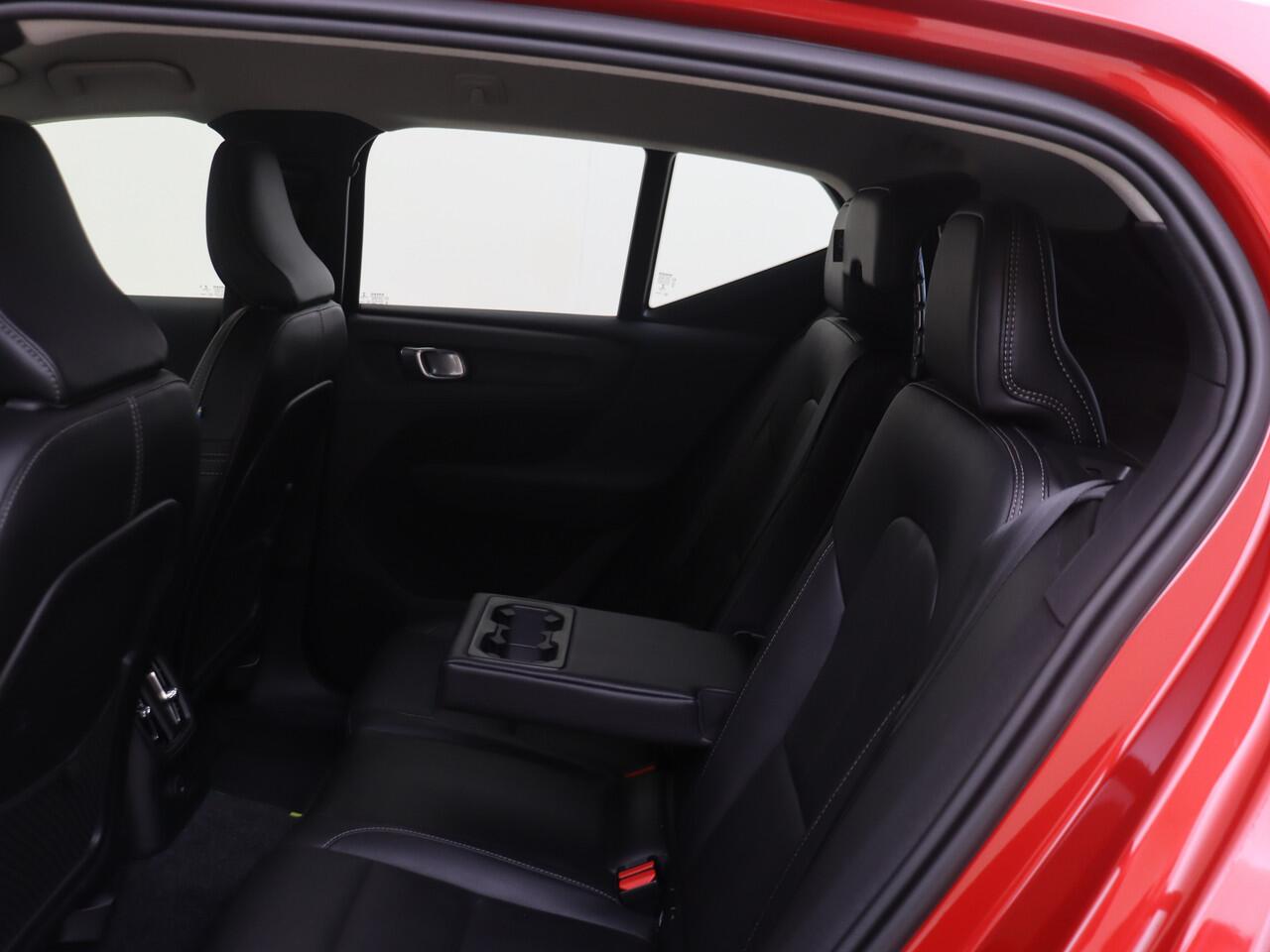 Volvo XC40 1.5 T5 Recharge Twin Engine Inscription | Harman Kardon | Stoel en Stuurverwarming | Camera | 262PK!