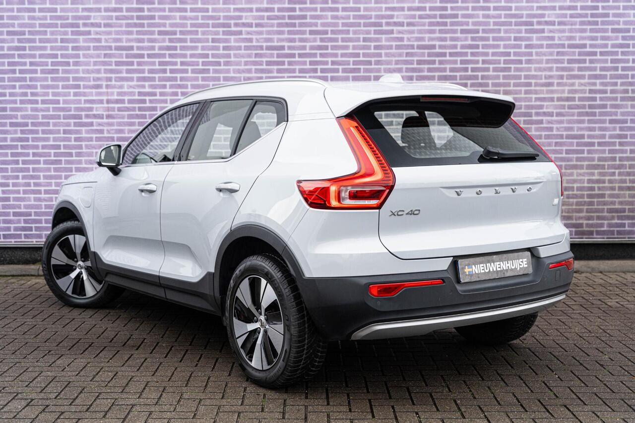 Volvo XC40 T5 Recharge Inscription Expression | Camera | Adaptive Cruise Control | DAB | Climate control | Parkeersensoren Voor + Achter | Carplay | Volvo On Call |