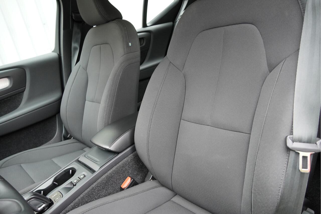Volvo XC40 1.5 T2 Automaat! Business Pro BJ2021 Lmv 18" | Led | Pdc | Navi | Elek. achterklep | Achteruitrijcamera | Virtual cockpit | Climate control | Cruise control | Getint glas