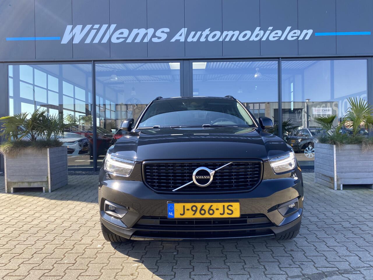Volvo XC40 2.0 B 4 R-Design Stoelverwarming, Camera & App-Connect