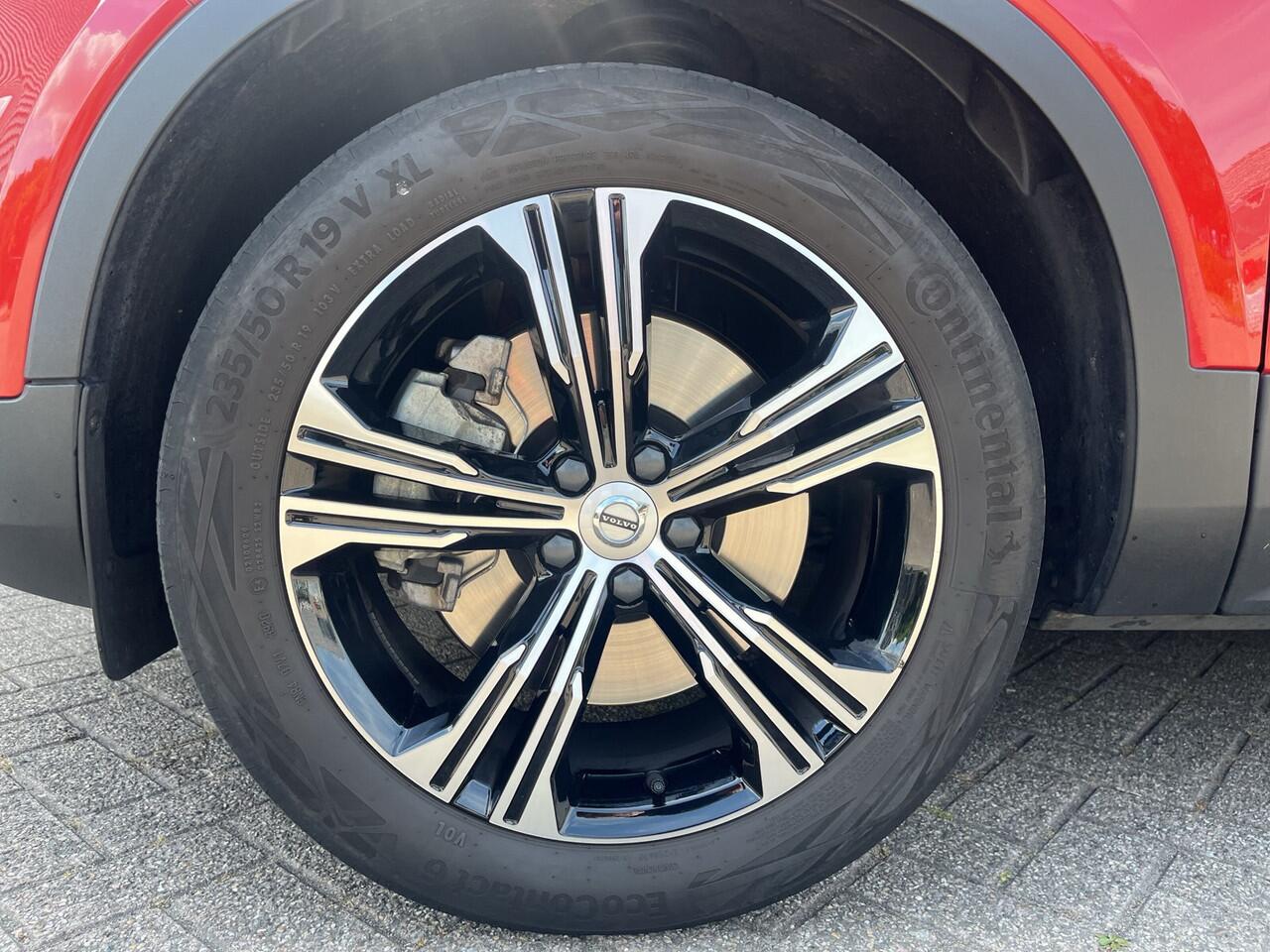 Volvo XC40 1.5 T4 Recharge Inscription Expression / achteruitrijcamera / BLIS / stoel & stuurverwarming /