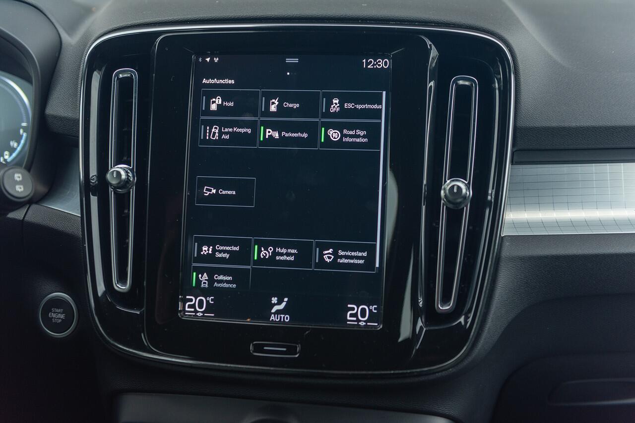 Volvo XC40 T4 Aut. Plug-in Hybrid Ultimate Bright Parkeercamera Navigatie 211pk