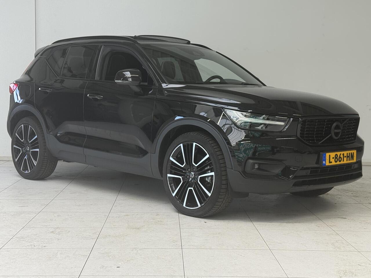 Volvo XC40 1.5 T5 Recharge R-Design | Panoramadak | Harman/Kardon | Navigatie | Elektrisch Bedienbare Achterklep |