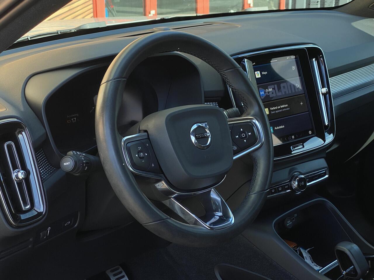 Volvo XC40 Recharge P8 AWD R-Design Camera / Stoel/stuur verwarming / Navigatie