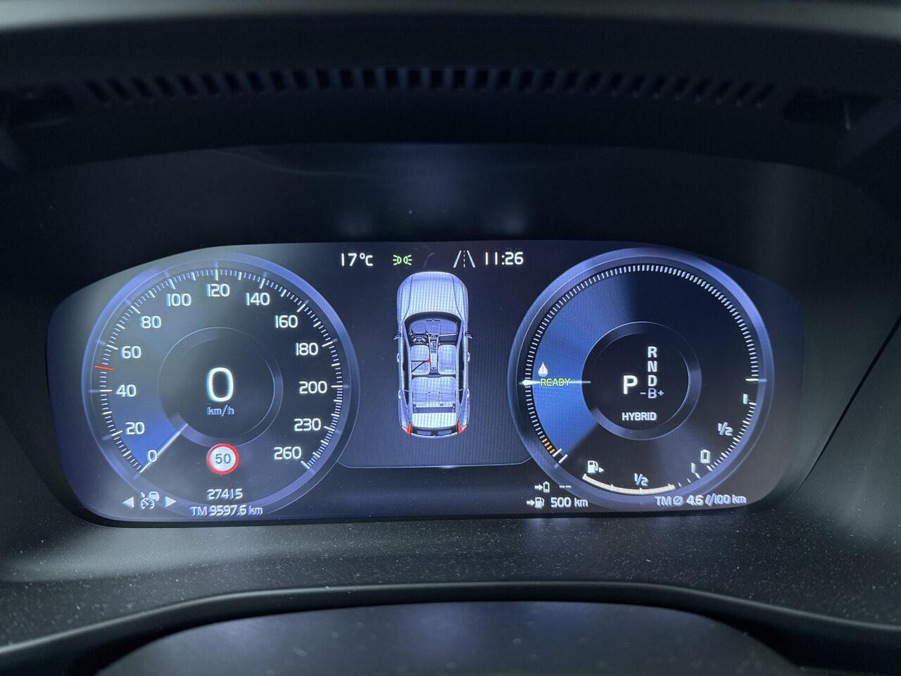 Volvo XC40 1.5 T5 Plug-in hybrid Ultimate Dark | 262 Pk | SoH 92% | Panoramadak | Wegklapbare trekhaak | Stoel-Stuur verwarming | Apple carplay - Androidauto | Navigatie |