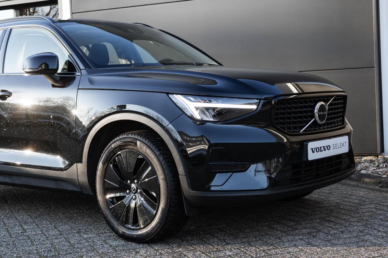 Volvo XC40 1.5 T4 Plug-in hybrid Plus Dark | Panoramadak | Trekhaak semi elek inklapbaar | 18"Black Edition Velgen |