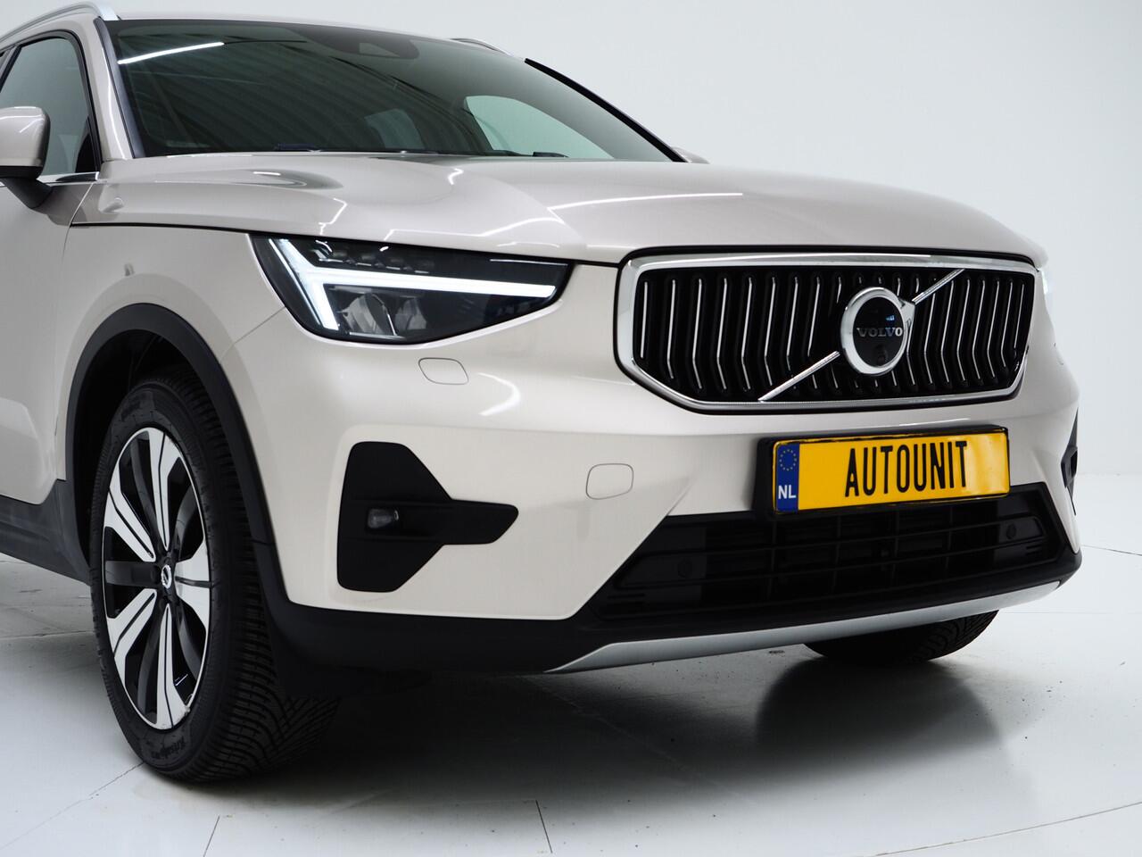 Volvo XC40 1.5 T5 262pk! Recharge Ultimate | Panoramadak | Pilot Assist | Harman/Kardon | 360 | Keyless | Carplay