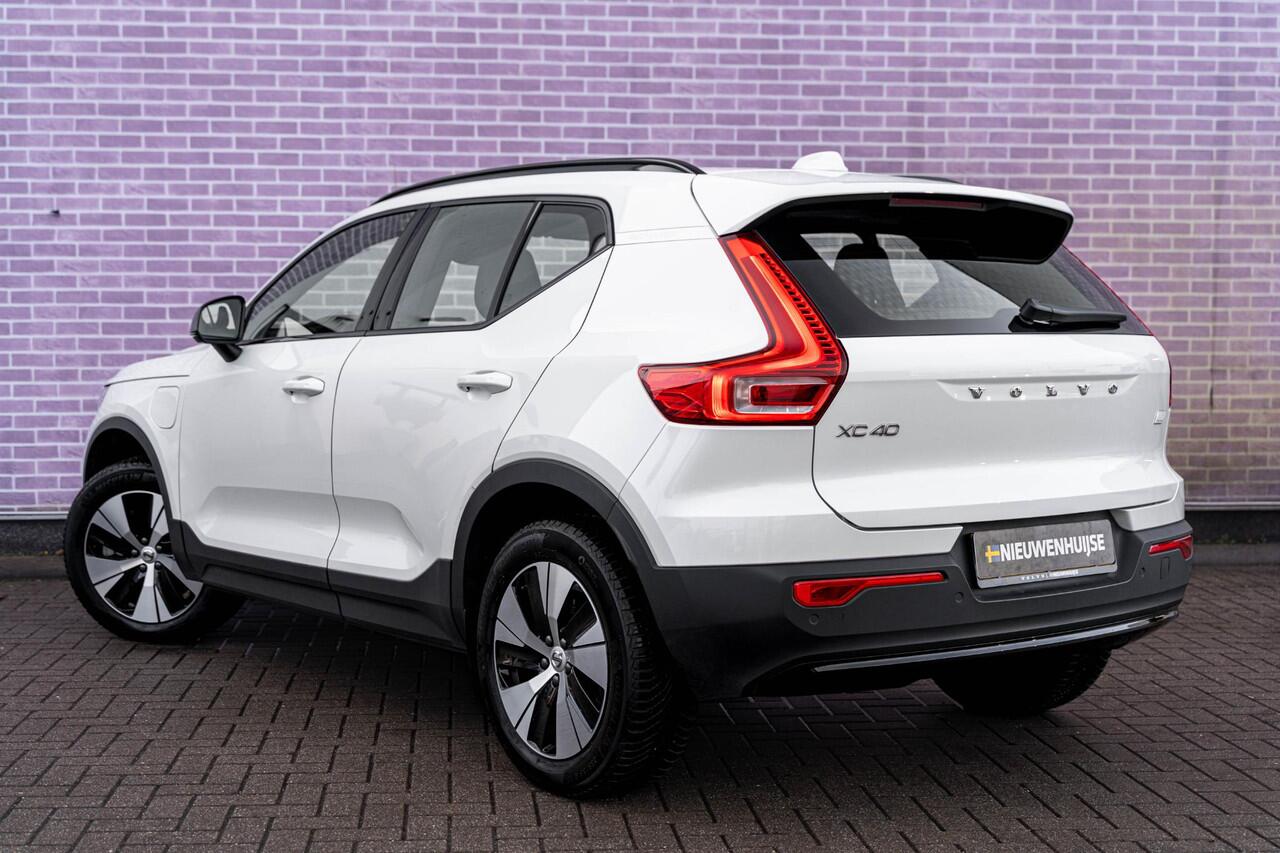 Volvo XC40 T5 Plug-in hybrid Core | Cruise Control | Trekhaak | Climate Control | Lane Keeping Assist | DAB | 18" LM