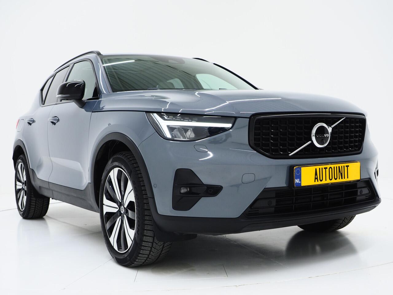 Volvo XC40 1.5 T5 Plug-in hybrid Ultimate Dark | Panoramadak | Pilot Assist | Harman/Kardon | Trekhaak | Leder | 360 | Keyless