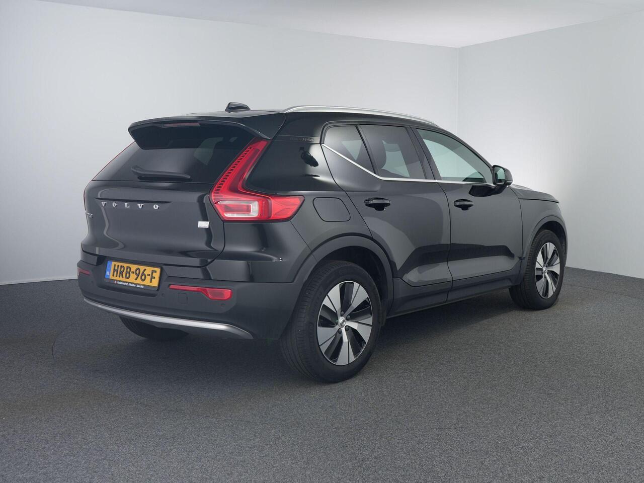 Volvo XC40 1.5 T4 Plug-in hybrid Facelift Core Bright | Camera | 211 PK