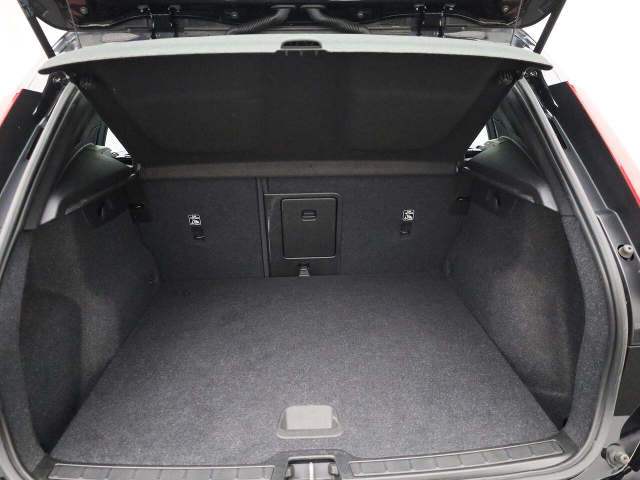 Volvo XC40 Recharge Core