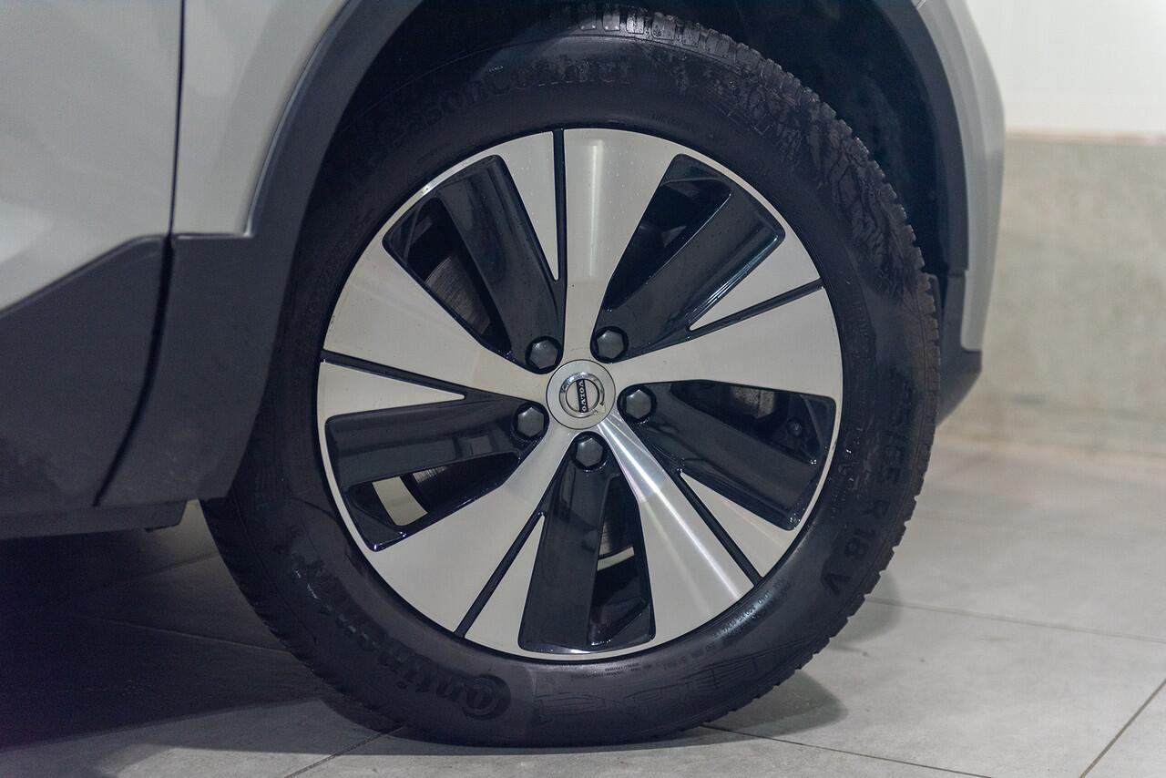 Volvo XC40 T4 Aut. Plug-in Hybrid Ultimate Bright Parkeercamera Navigatie 211pk