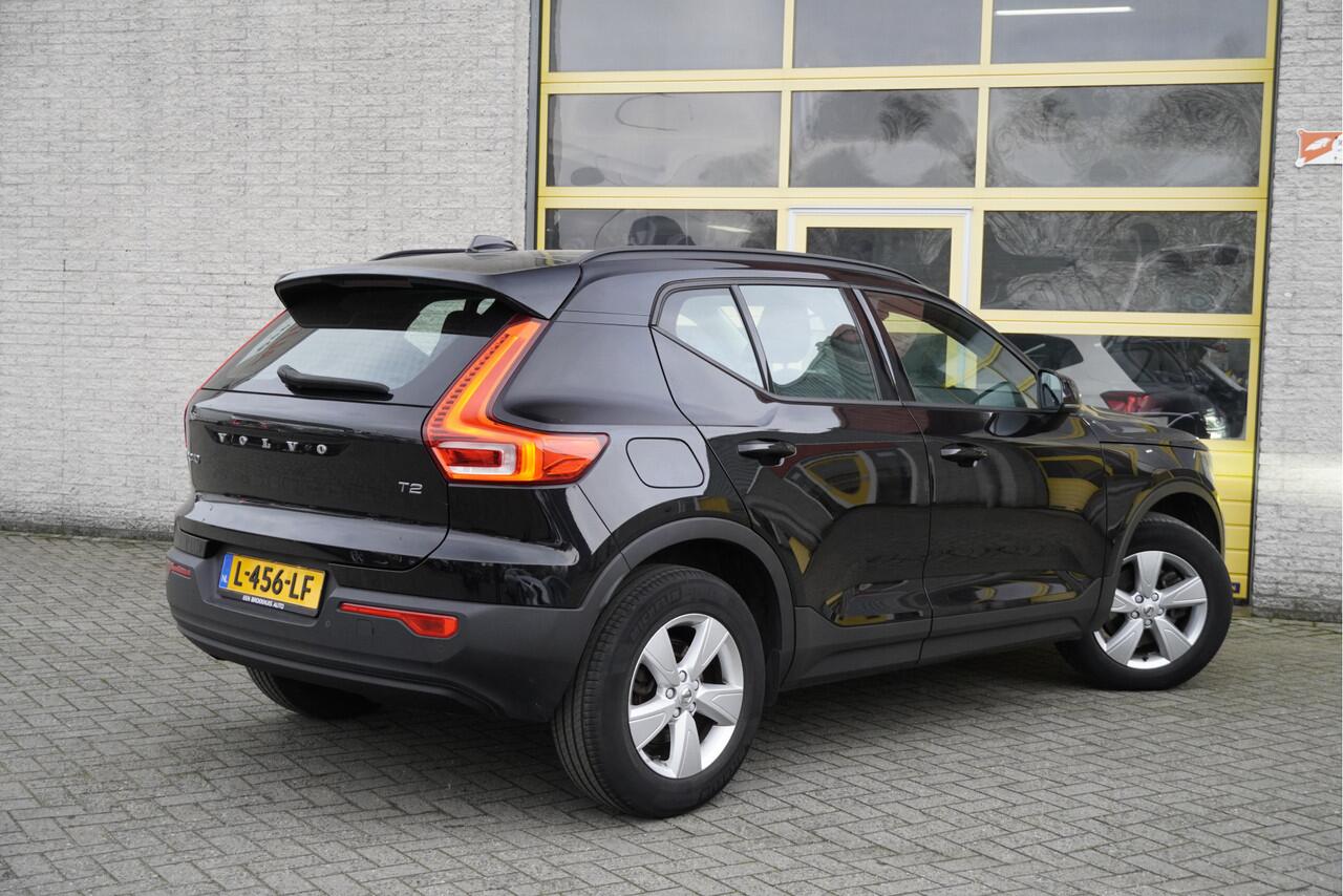 Volvo XC40 1.5 T2 Automaat! Momentum Core BJ2021 Lmv 17" | Led | Pdc | Navi | App-Connect | Climate control | Cruise control | Getint glas