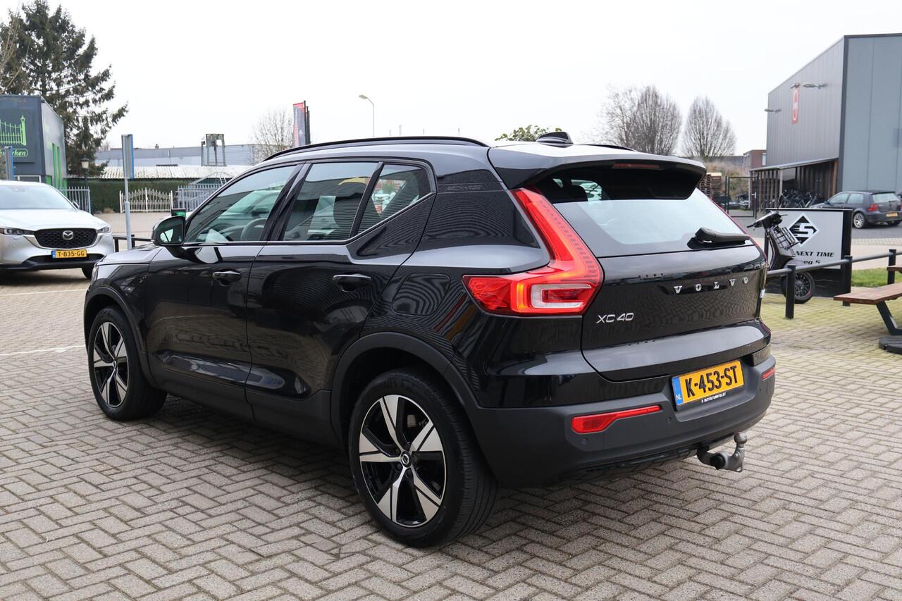 Volvo XC40 Recharge P8 AWD R-Design 1e Eigenaar | Volledig Onderh | BTW | NL-Auto | Trekhaak | Elek Stoel+memory | Elek Klep | Camera | Leder | 1 Kabel | Winterpack | Ad Cruise | Climate | Navi |