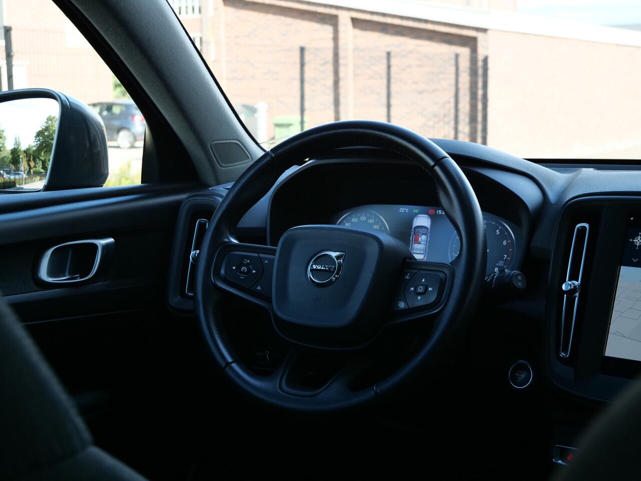 Volvo XC40 1.5 T3 157pk Trekhaak / Navigatie / 17 inch