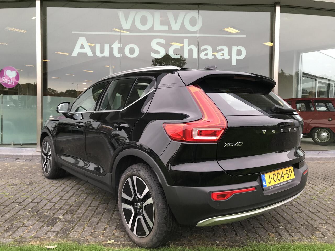 Volvo XC40 1.5 T5 Recharge Inscription | Rijklaar incl 12 mnd Bovag | Panoramadak Keyless Harman/Kardon 360 camera