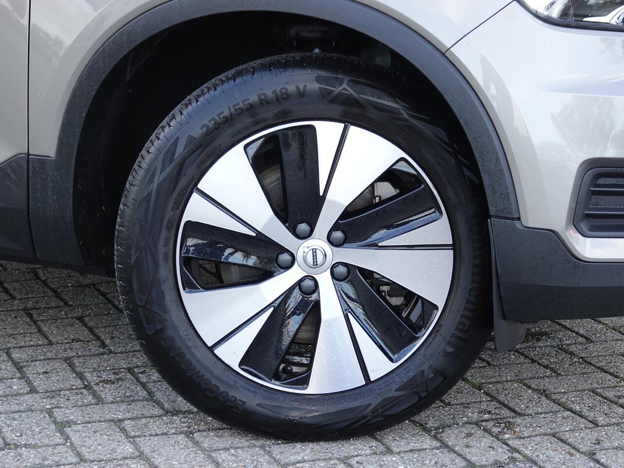 Volvo XC40 1.5 T5 Twin Engine Momentum Pro PILOT + ACC | BLIS | H-LEER | HK AUDIO