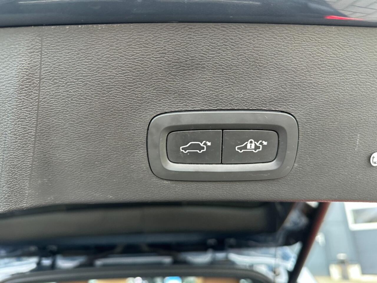 Volvo XC40 1.5 T5 Hybride Recharge Inscription Navi Camera Leder schuifdak