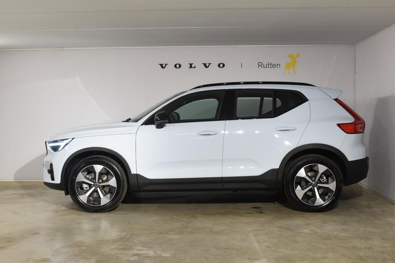 Volvo XC40 B4 211PK Automaat Plus Dark / Navigatie / Adaptive Cruise / Harman Kardon / Stuur & Stoelverwarming / Elektrische achterklep / Achteruitrijcamera / Trekhaak / Elektrische stoelverst. met geheugen