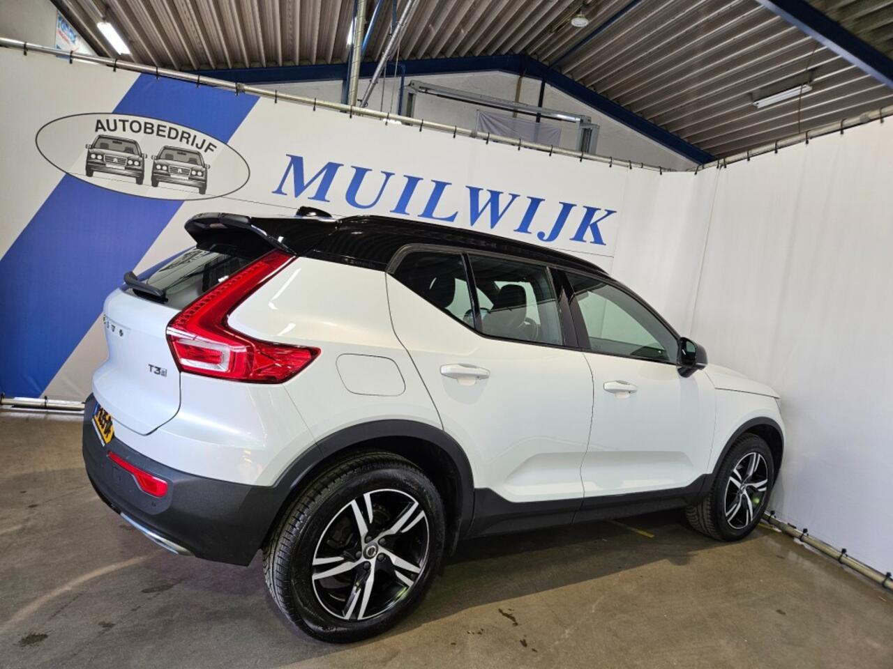 Volvo XC40 1.5 T3 R-Design / Navi / Camera / NL Auto