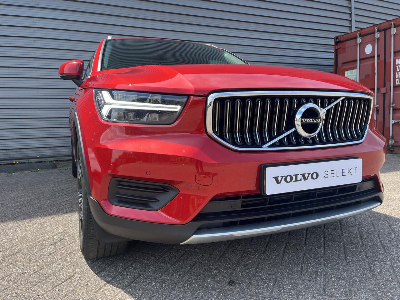 Volvo XC40 1.5 T4 Recharge Inscription Expression / achteruitrijcamera / BLIS / stoel & stuurverwarming /