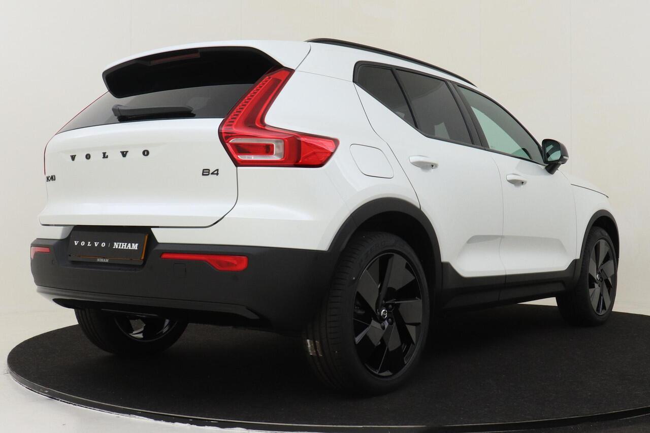 Volvo XC40 B4 (M-HYBRID) PLUS BLACK EDITION -PANO.DAK|HARMAN/KARDON|360°CAM|POWER-SEATS|20"|PRIVACY.GLAS