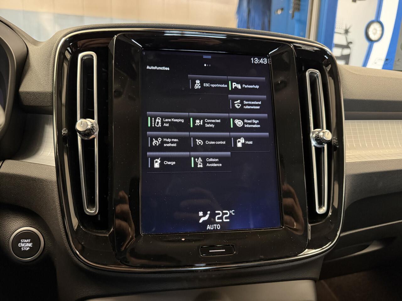 Volvo XC40 1.5 T5 Twin Engine Momentum Pro Adaptive Cruise | Pilot Assist