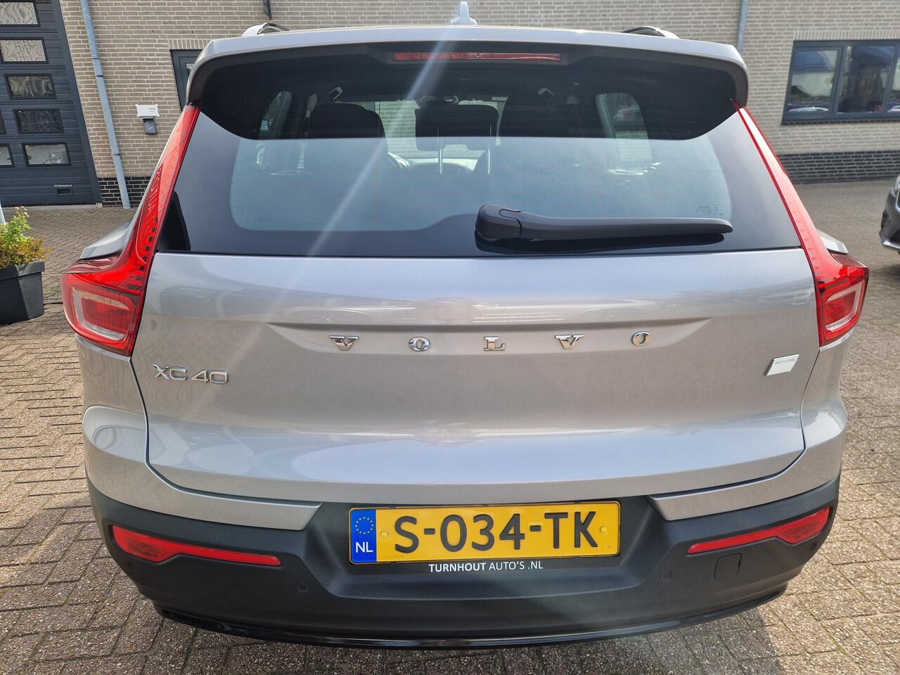 Volvo XC40 Recharge Plus 70 kWh 26.471 km NL auto!