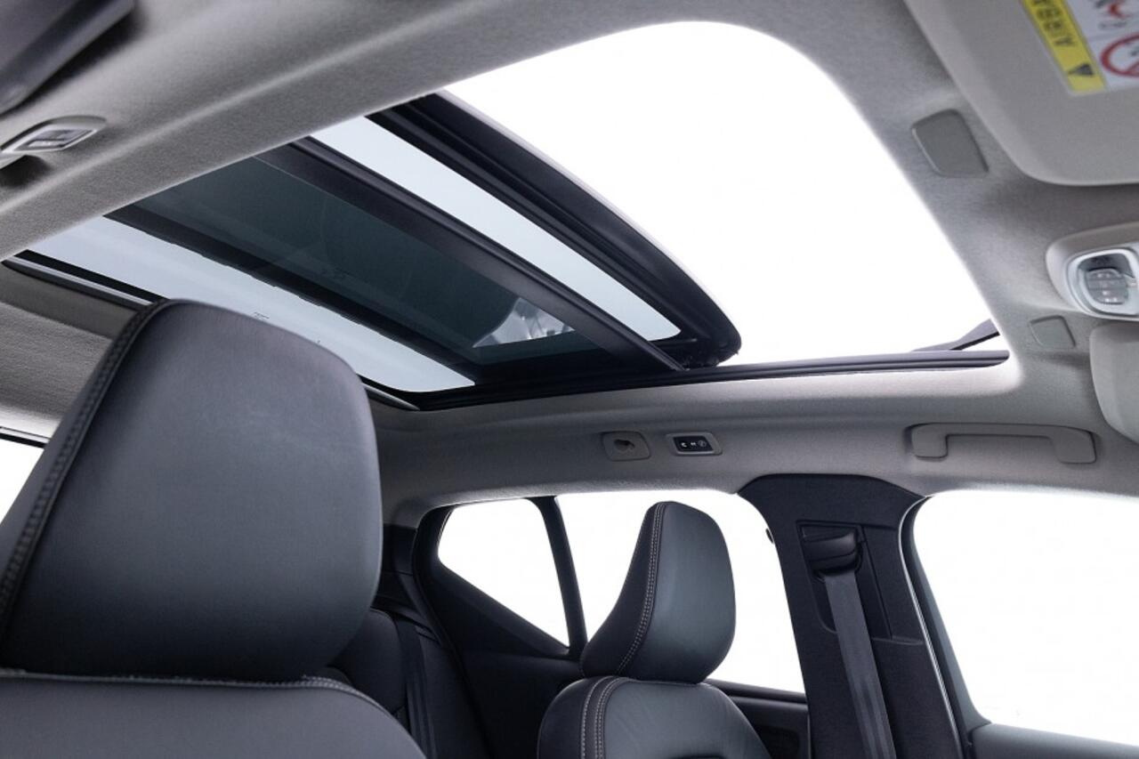 Volvo XC40 1.5 T4 Recharge Ultimate Dark | PANORAMADAK | harman/kardon | LEDER | PHEV