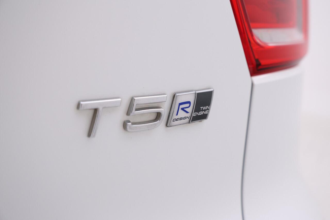 Volvo XC40 1.5 T5 Twin Engine Inscription navigatie, climate, Trekhaak elektr. lmv