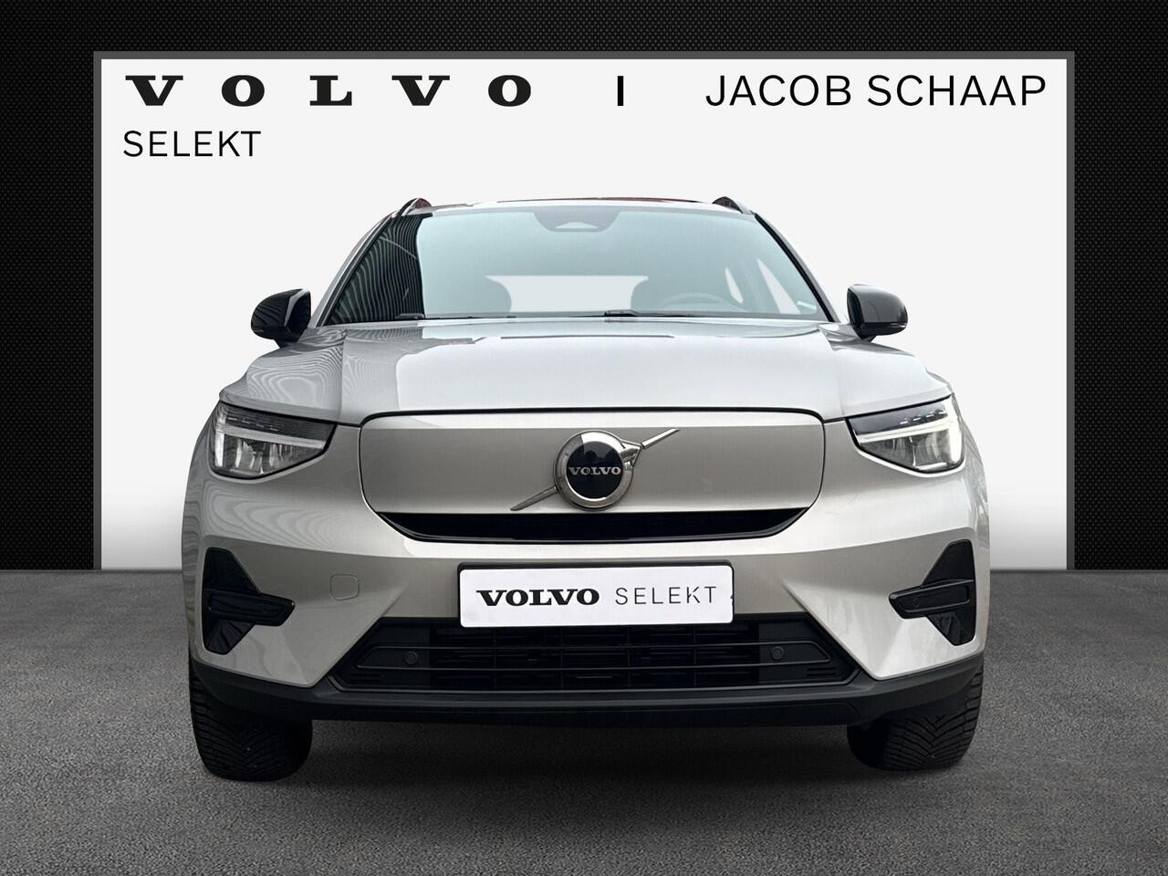 Volvo XC40 Single Motor Extended Range Plus 82 kWh / uit voorraad leverbaar / Speciale showroom aanbieding / ¤ 7392 voordeel /