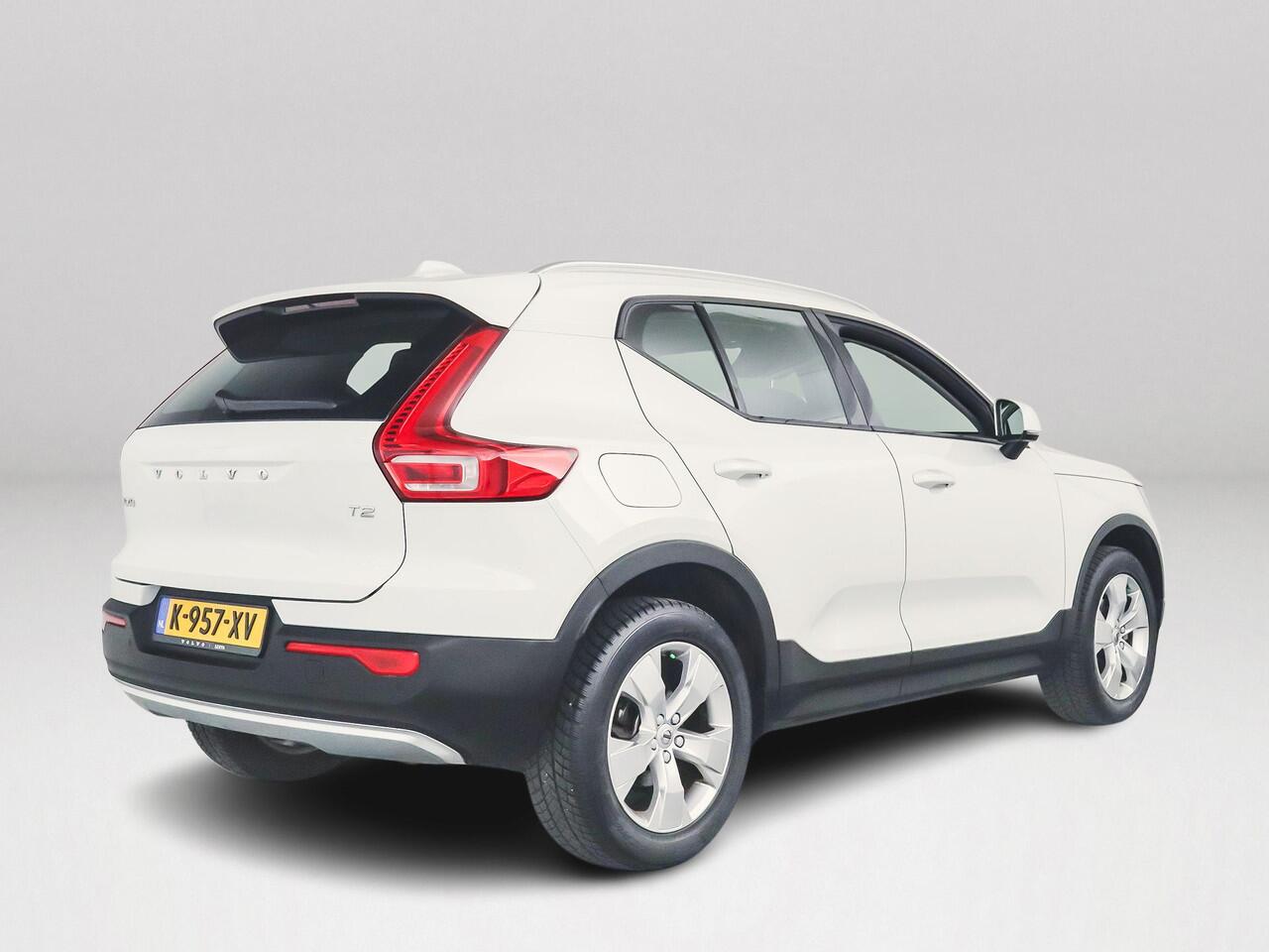 Volvo XC40 T2 Aut. Business Pro | Stoel- en stuurverwarming