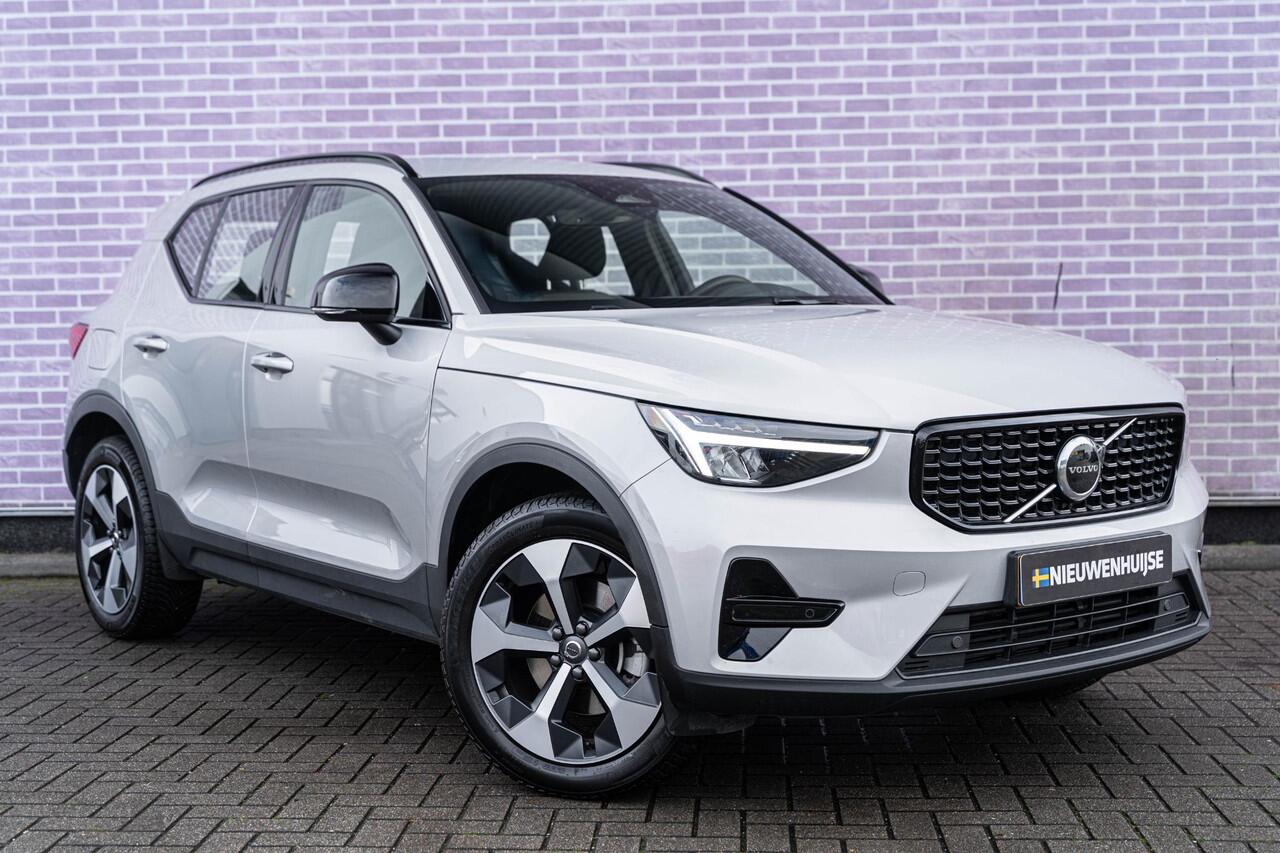 Volvo XC40 2.0 B4 Plus Dark | Trekhaak | Google | Dodehoekdetectie | Adaptieve Cruise Control | Stoel + stuurverwarming | 19" LM | Verwarmbare voorruit |