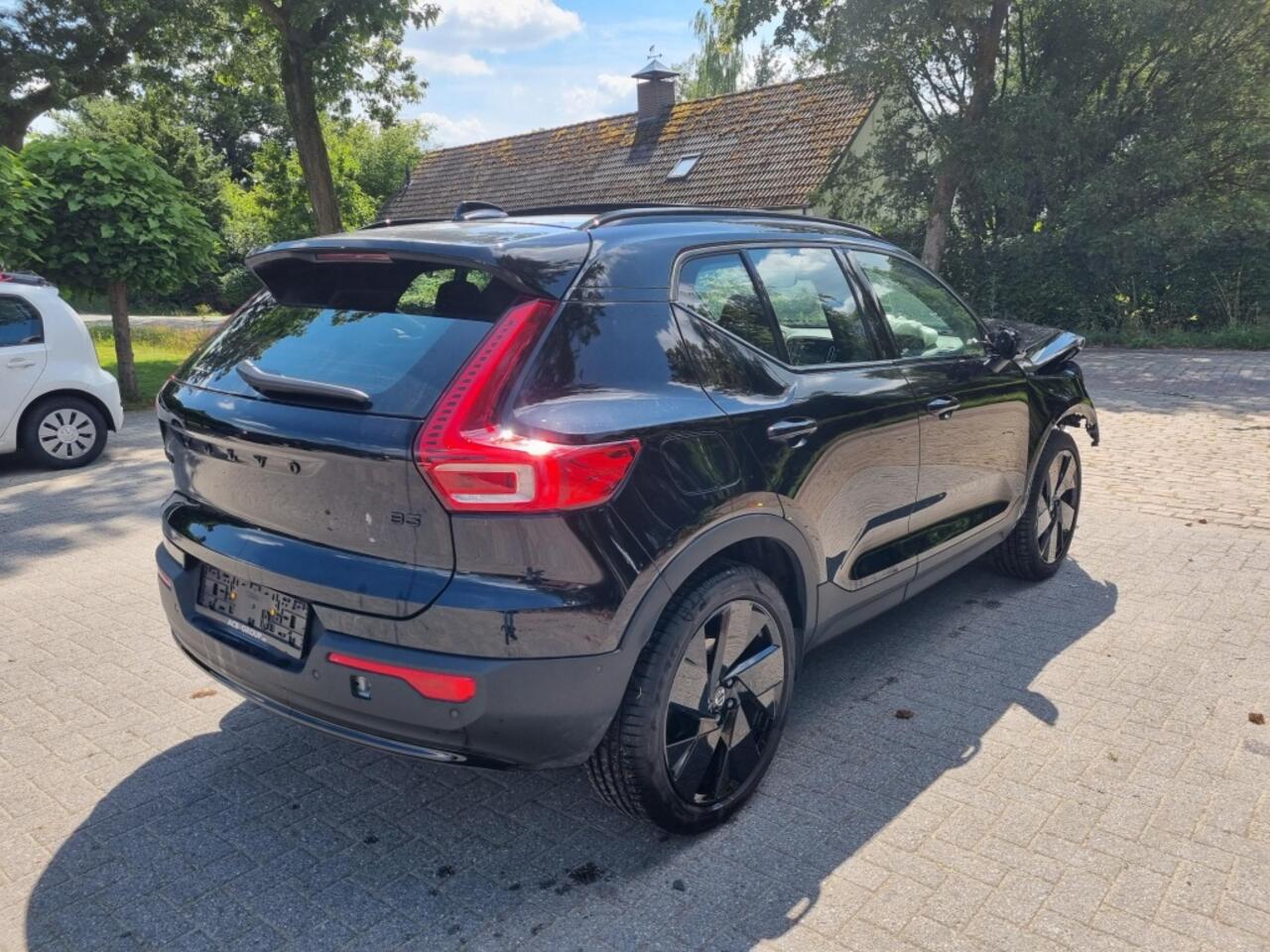 Volvo XC40 2.0 B3 Ult. Dark