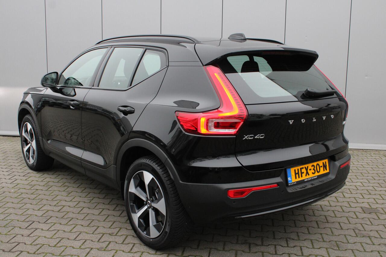 Volvo XC40 B4 Plus Dark | Trekhaak | Stoelverwarming | Premium Audio
