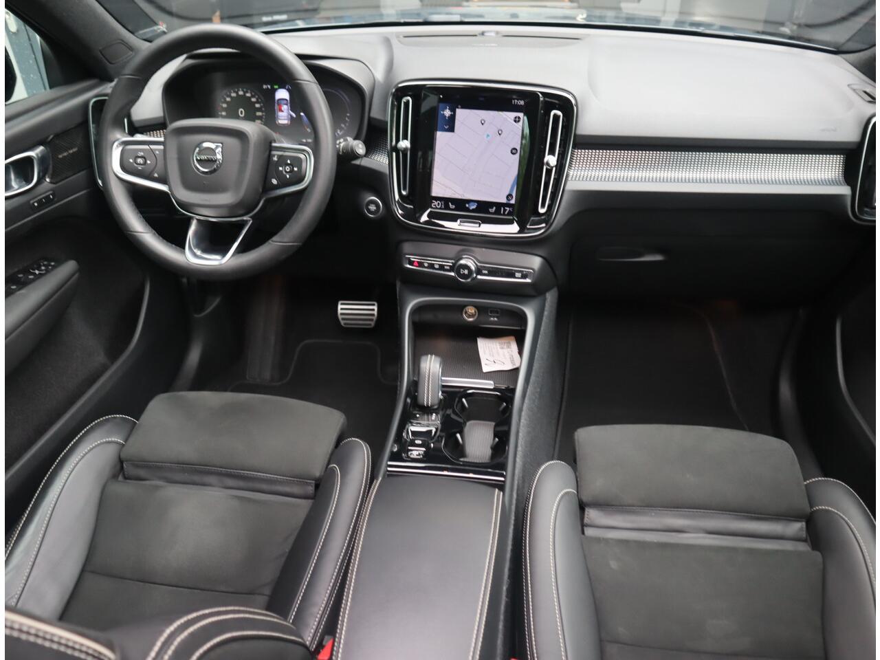 Volvo XC40 1.5 T4 Recharge R-Design / NL Auto / Panodak