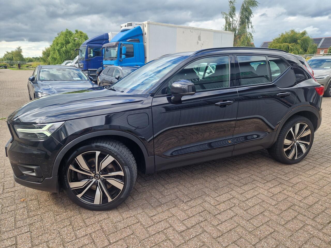 Volvo XC40 1.5 T4 Recharge R-Design PANO | Harman Kardon | 360 | NL auto
