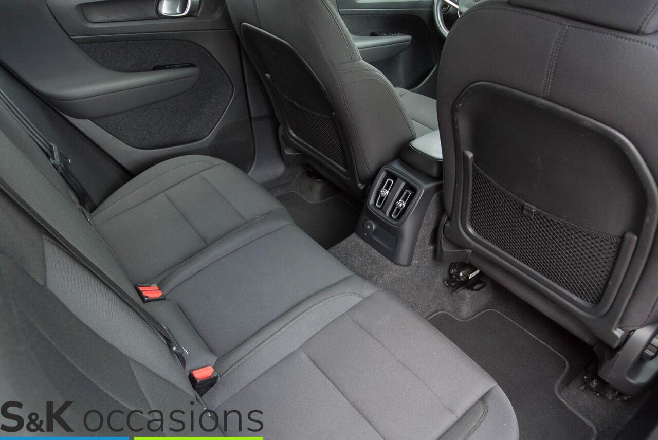 Volvo XC40 1.5 T4 Recharge panoramadak 360cam Trekhaak