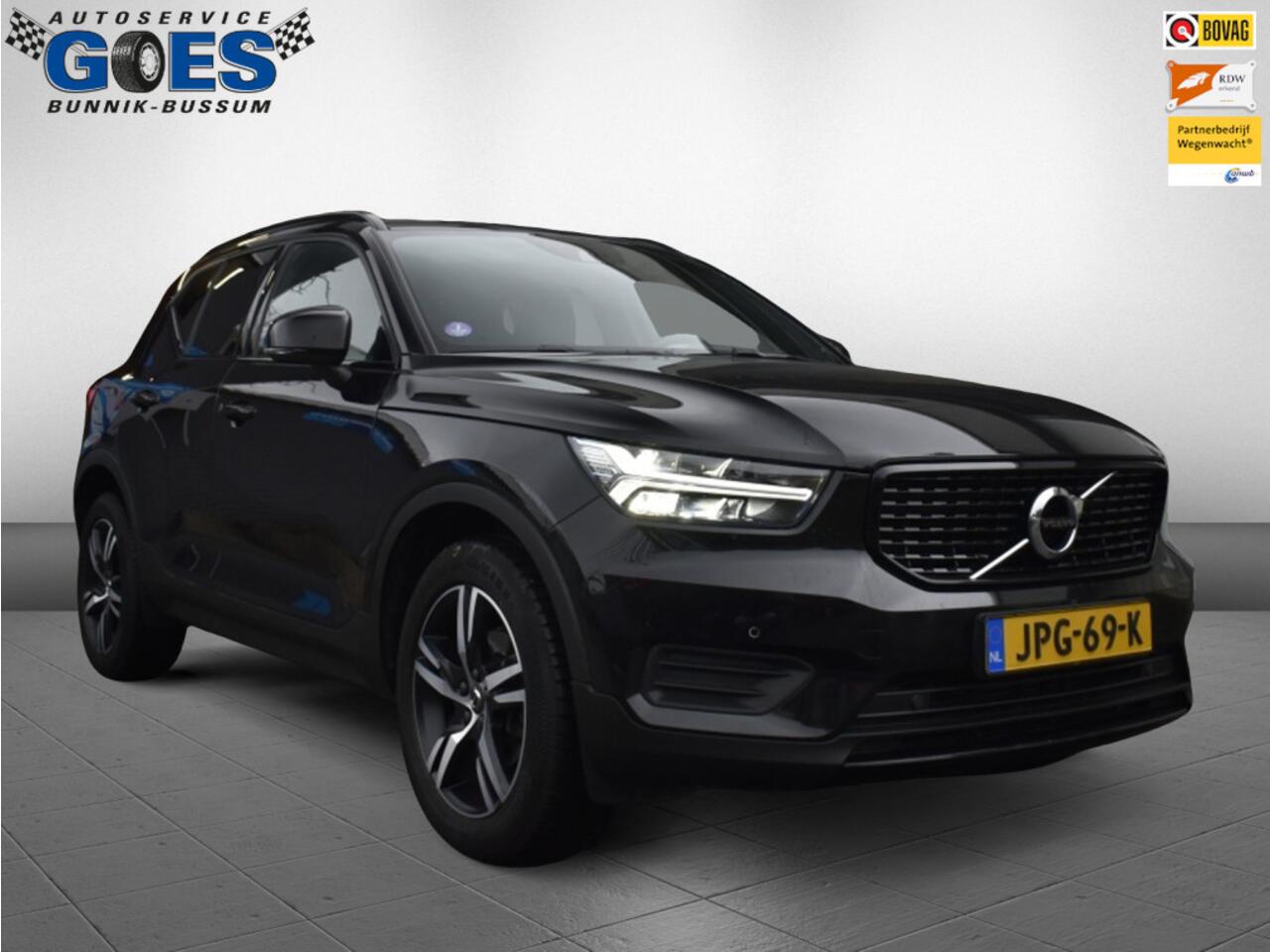 Volvo XC40 R Design | Leer | Alcatara | Elek. Trekhaak | Apple