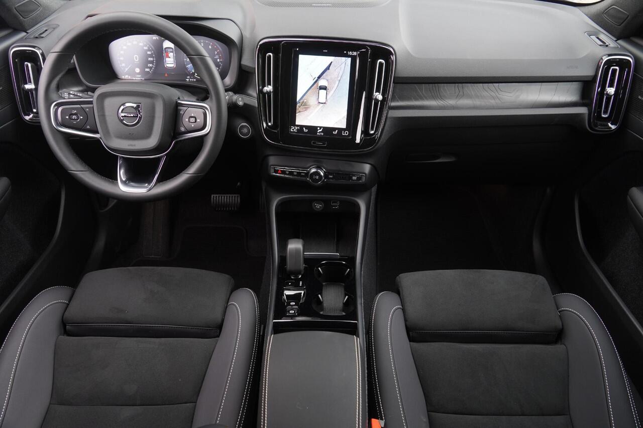 Volvo XC40 1.5 T5 Plug-in hybrid Plus Dark