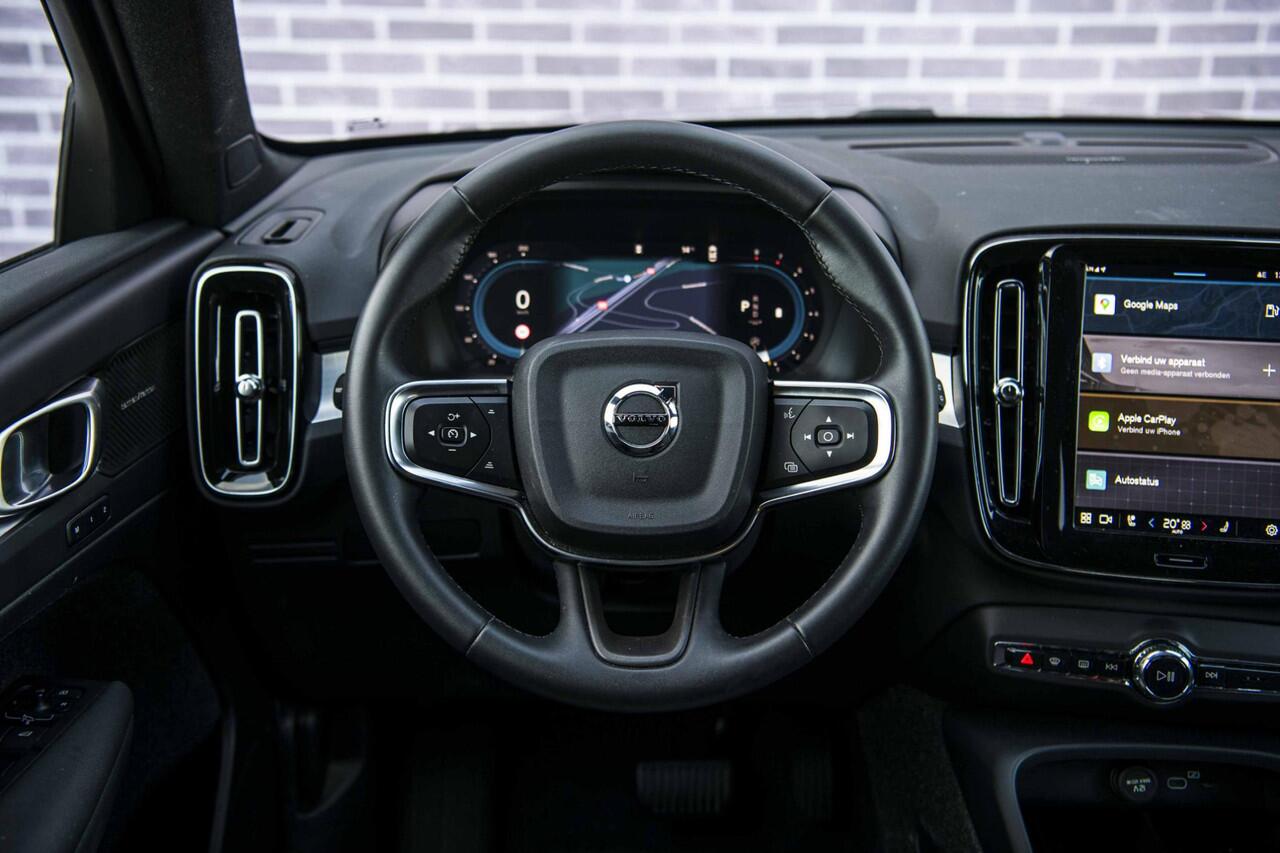 Volvo XC40 2.0 B3 Plus Black Edition | Stuur/Stoelverwarming | Pixel LED Koplampen | 20" Velgen | 360 Camera | Adaptive Cruise Control | Getint Glas | BLIS |