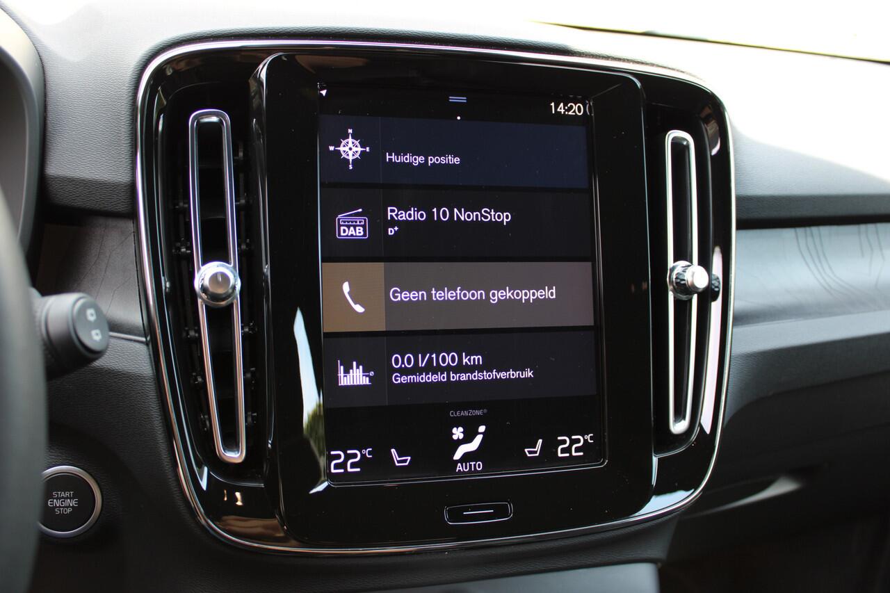 Volvo XC40 1.5 T4 Plug-in hybrid Plus Dark | Trekhaak | H/K | Pilot | Full