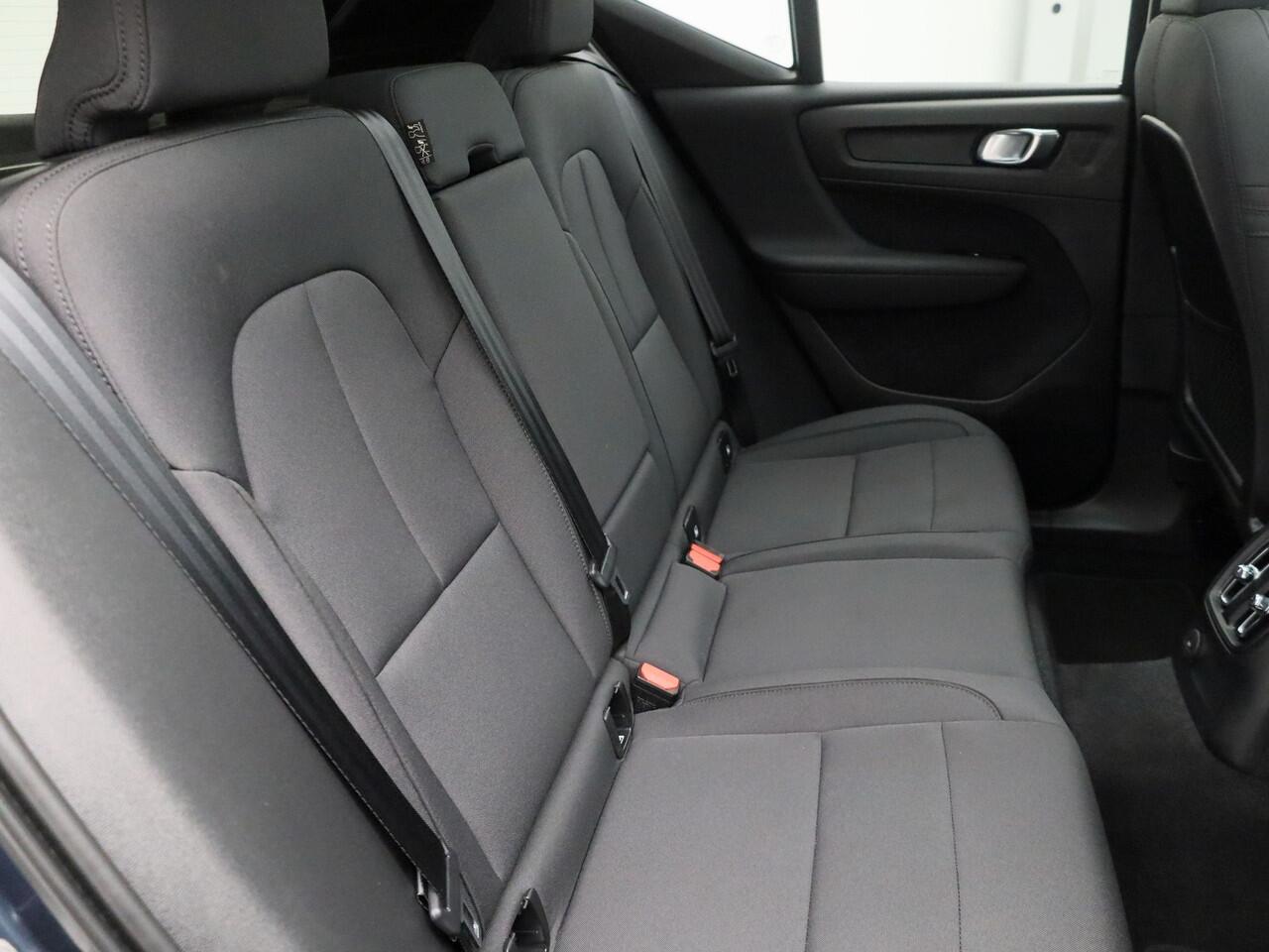 Volvo XC40 1.5 T4 Recharge Inscription Expression | PANO | CAMERA | KEYLESS