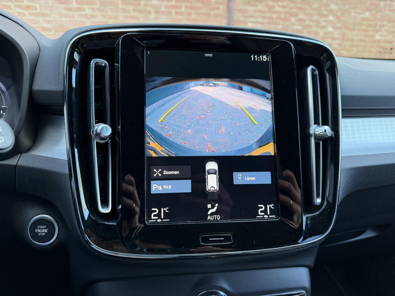 Volvo XC40 1.5 T4 Plug-in hybrid Core Bright 19 inch | Camera | Elektrische stoelen