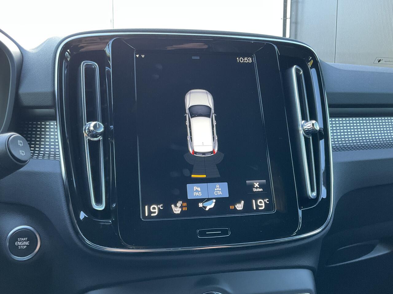 Volvo XC40 1.5 T5 262pk PHEV Recharge R-Design Elek.Trekhaak Leer Stoel/Stuurverw Adap.Cruise NL-Auto!