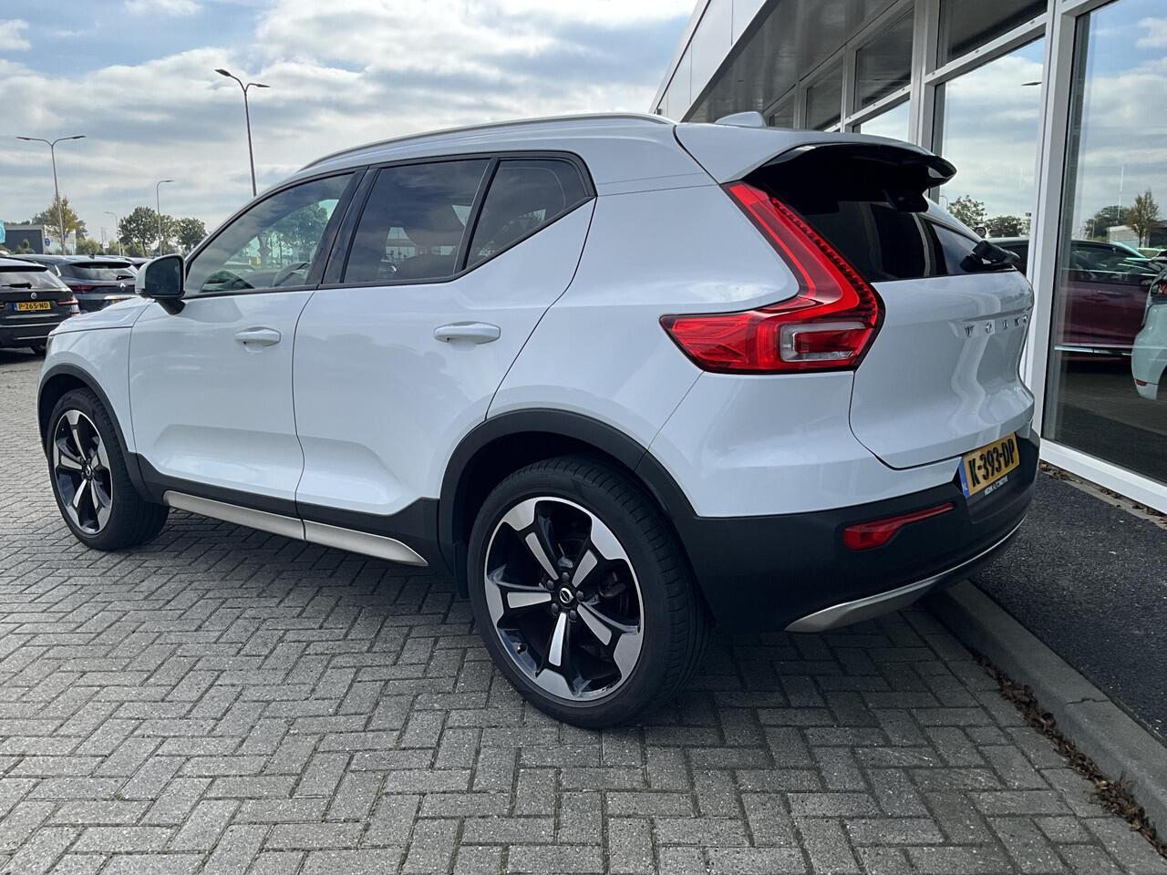 Volvo XC40 1.5 T2 Momentum