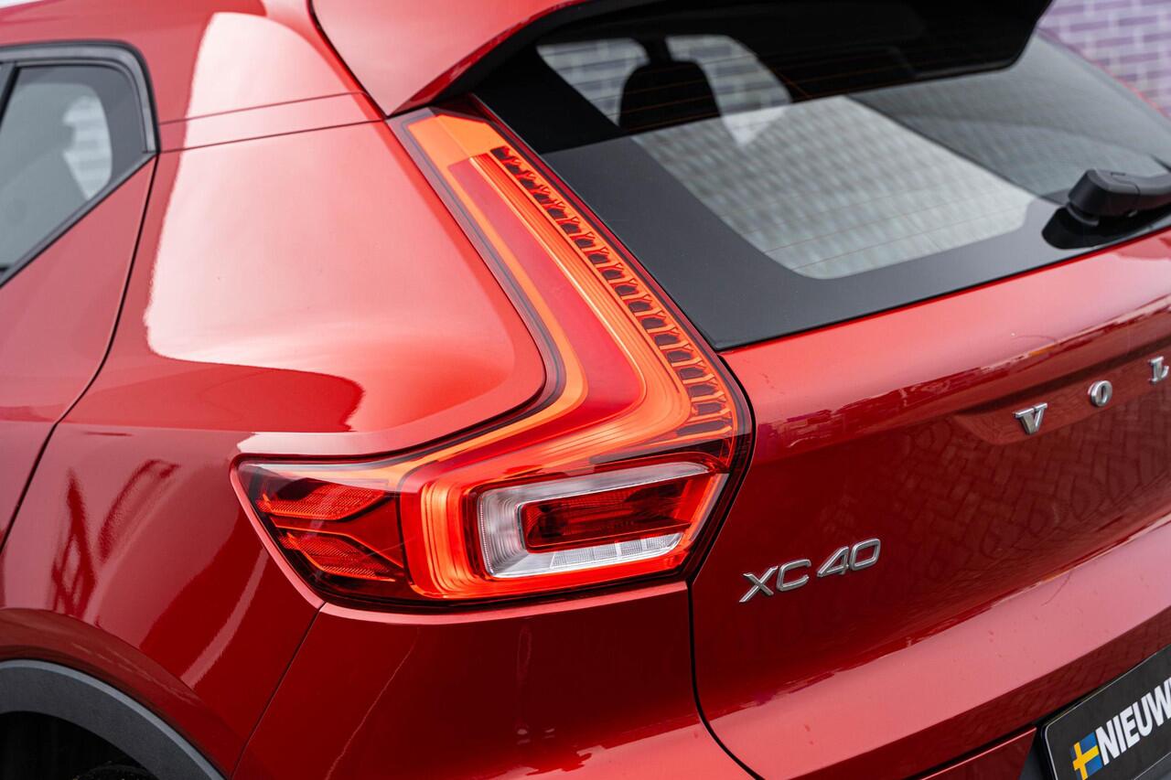 Volvo XC40 1.5 T3 Momentum | Stoel-/ Stuurverwarming | Camera | Cruise Control | Dodehoekdetectie | Parkeersensoren Voor + Achter | Volvo On Call | Carplay |