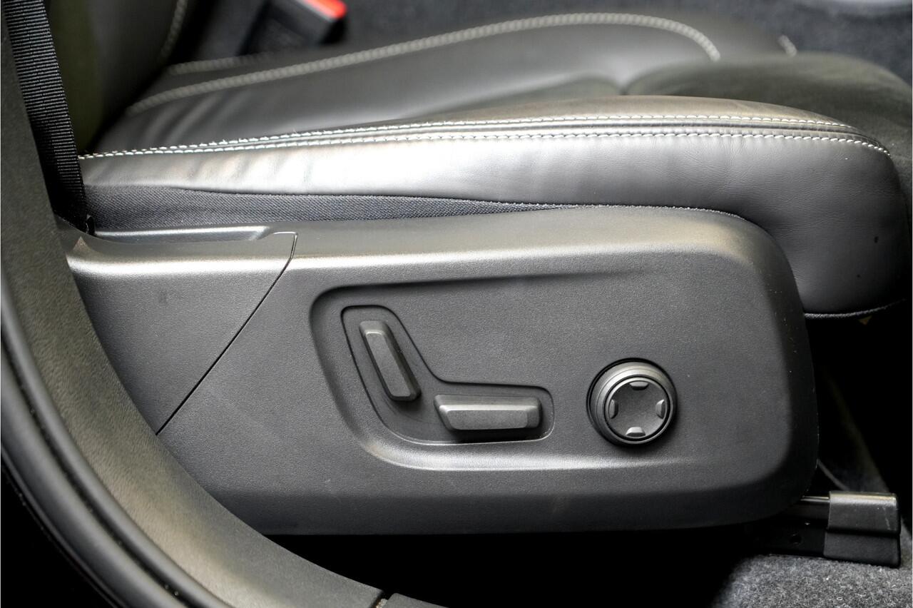 Volvo XC40 1.5 T4 155kW/211pk DCT7 Recharge R-Design PANORAMADAK + HARMAN/KARDON + LEER/ALCANTARA + EL.STOEL MET MEMORY + STOEL-&STUURVERWARMING + ADAPT.CRUISE + LANE ASSIST + NAVI SENSUS + KEYLESS ENTRY&GO + CAMERA + PARKSENSOREN V&A + 19" LM-VELGEN!!