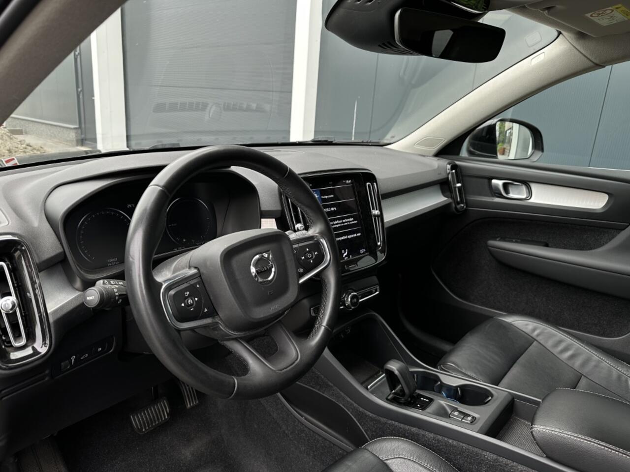 Volvo XC40 1.5 T4 Rech Inscr. M2022 NAVI PDC CAMERA LEDER LED VIRTUAL