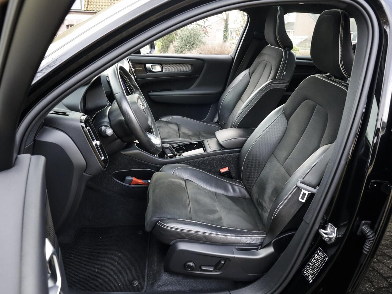 Volvo XC40 Recharge P8 AWD R-Design 3-Fase 1e-Eig. & Dealer-Onderh. BOVAG-Garantie. NL-Auto.